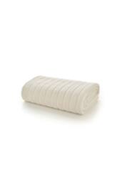 Deyongs Hockley Supersoft Fux Quilted Throw in Cream - Size: 130 cm x 150 cm - thumbnail 2