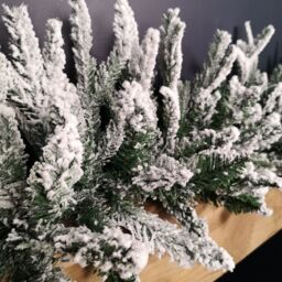 Samuel Alexander 1.8m Snow Flocked Lapland Christmas Garland with 150 Tips in Green - thumbnail 6