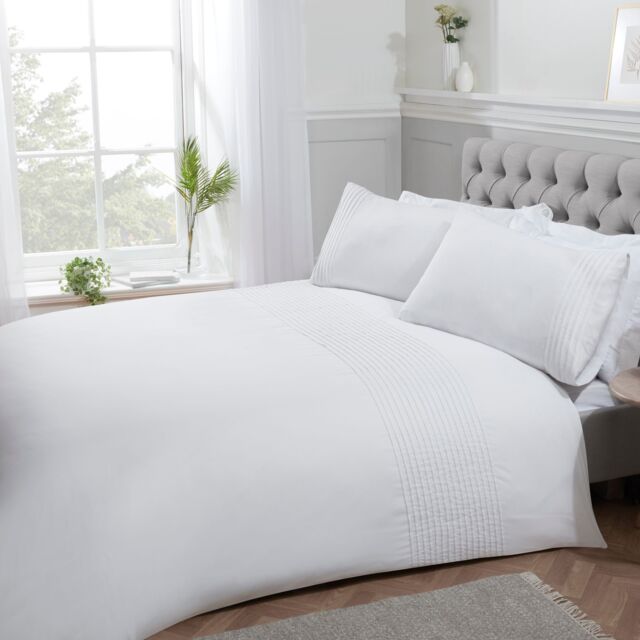 Smart Living Luxury Pintuck Pleated Striped Panel Duvet Cover With Pillowcases in White - Size: King - image 1