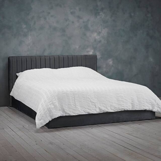 Lemon Pavilion Furniture Berlin Double Bed - Velvet - L200 x W152 x H87 cm - Silver - image 1
