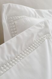 Bianca 'Oxford Lace' 200 Thread Count Cotton Duvet Cover Set in White - Size: King - thumbnail 3