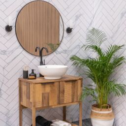 ValueLights Canya Single IP44 Rated Bathroom Frosted Reeded Glass Wall Light in Black - thumbnail 3
