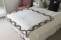 Benjamin Tate Design Art Deco Patterned Border Blanket in Natural - Size: 120 cm x 150 cm - thumbnail 3