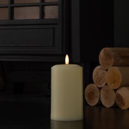 Samuel Alexander 15cm Battery Operated Cream Flickering Flameless LED Pillar Candle - thumbnail 4