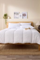 Snuggledown Scandinavian Classic Soft Touch 4.5 Tog Summer Duvet in White - Size: Double - thumbnail 1