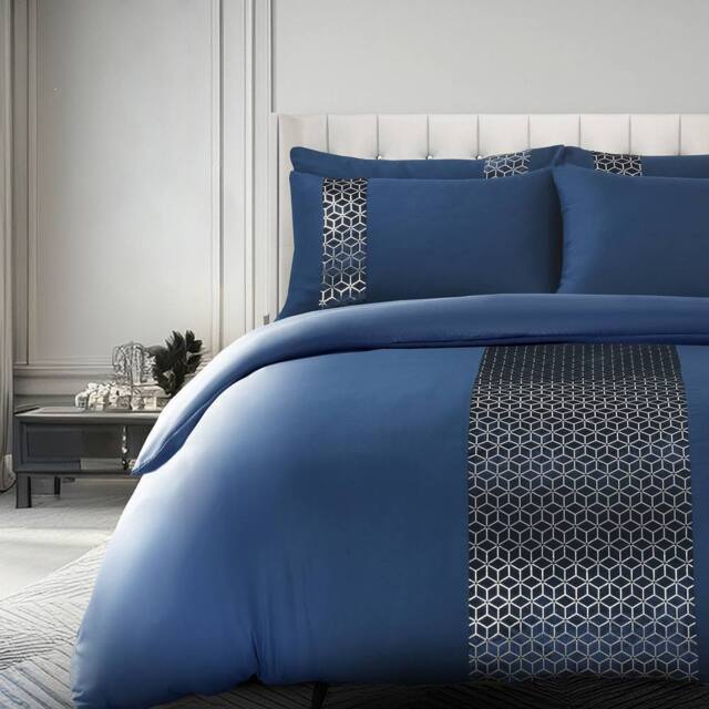 Velosso Foil Printed Luxury Bedding Set - Stylish Duvet Cover & Pillowcase Set in Navy - Size: Single - image 1