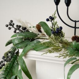 Scottish Everlastings Ltd 180cm Blueberry & Pine Garland in Blue - thumbnail 3