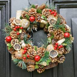 Dibor 38cm Citrus Spice Xmas Decor Front Door Wreath Christmas Wreath in Green - thumbnail 2