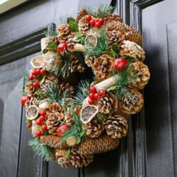 Dibor 38cm Citrus Spice Xmas Decor Front Door Wreath Christmas Wreath in Green - thumbnail 3