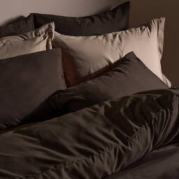 OHS 2 x Plain Dyed Oxford Pillowcases Soft Microfibre Pillow Cover Set in Natural - Size: Standard Pillow Case - thumbnail 3