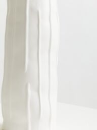 Orsina Versatile Small Large Vase, Traditional Stoneware Flower Vase, Compact & Lightweight Vase For Flowers in White - thumbnail 4