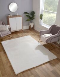 The Linen Consultancy TLC 5 Star Hotel Concept Luxury Faux Fur Ivory Rug - Size: 150 cm x 200 cm