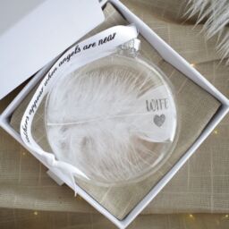 Amaya Rose Ltd In Memory of Wife Feather Round Bauble Gift Boxed. Memorial Tree Decor in Clear - thumbnail 9