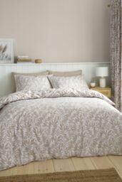 Catherine Lansfield 'Sorrel Leaf' Reversible Duvet Cover Set in Natural - Size: Single - thumbnail 2