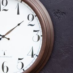 Primrose Outdoor Garden Wall Clock Perfect Time Radio Controlled 57.5cm in Brown - thumbnail 5
