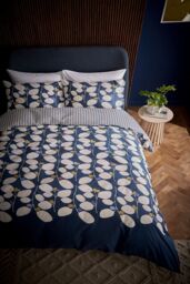 Helena Springfield 'Althea' Cotton Duvet Cover Set in Navy - Size: King - thumbnail 4