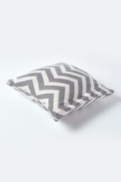Homescapes Geometric Cotton Knitted Cushion Cover in Grey - Size: 45 cm x 45 cm - thumbnail 3