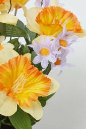 Homescapes Set of 2 Daisy & Daffodil Artificial Flowers in Grave Pot - thumbnail 6