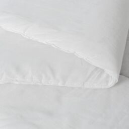 Snug City Anti Allergy Summer Duvet 4.5 Tog + 2 Pillow Microfibre & Anti Allergy Hollowfibre Filling in White - Size: Double - thumbnail 3