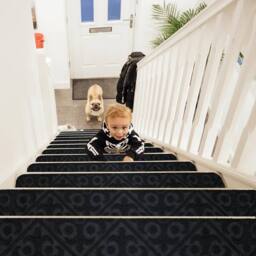 CASART 15PCS Non-Slip Stair Mats 76cm x20cm Stair Treads Carpet Stairway Rugs in Black - Size: 76 cm x20 cm - thumbnail 8