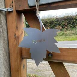 Poppyforge Falling Leaves - Bare Metal/Ready to Rust - W20 x H25 cm - Cymru in Grey - thumbnail 2