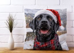 Warren Reed - Designer Christmas Black Labrador Cushion - Size: 45 cm x 45 cm - thumbnail 2