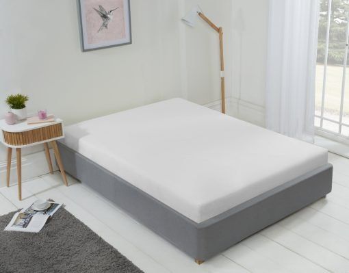 New Edge Blinds Brights Collection Non Iron Fitted Sheet in White - Size: Double - image 1