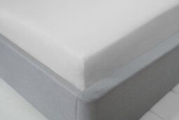 New Edge Blinds Brights Collection Non Iron Fitted Sheet in White - Size: Double - thumbnail 3