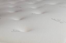 UK Bed Furniture Silk memory 1000 Mattress in White - Size: King - thumbnail 4