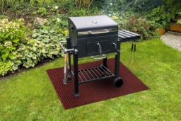 RugsX Protective Grill Mat Rug in Red - Size: 120 cm x 150 cm - thumbnail 4