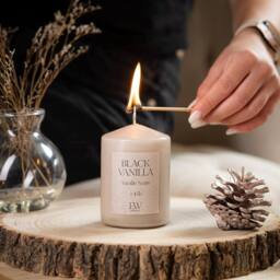 Marco Paul Small 30 Hour Scented Burning Candle in Cream - Size: 15 cm - thumbnail 4