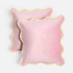 OHS 2 x Scallop Edge Matte Velvet Cushion Covers Home Décor in Baby Pink - Size: 45 cm x 45 cm - thumbnail 3
