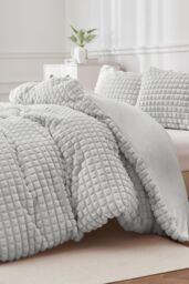Ezysleep Super Soft Luxury Faux Fur Box Duvet in Silver - Size: King - thumbnail 2