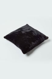 Homescapes Soft Touch Faux Fur Cushion 46 x 46 cm in Black - thumbnail 5