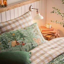Furn Lodge Wood 100% Brushed Cotton Duvet Set in Green - Size: Double - thumbnail 3