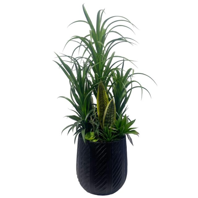 Leaf Artificial Yukka Plant Display in Pot Artificial 107cm in Green - image 1