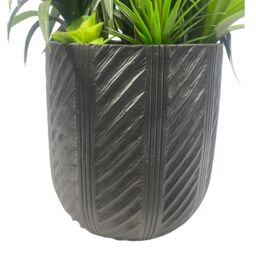 Leaf Artificial Yukka Plant Display in Pot Artificial 107cm in Green - thumbnail 4