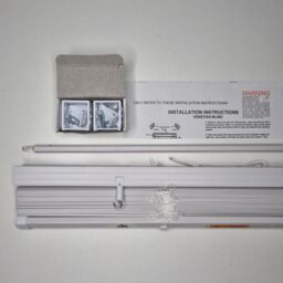 Furnished Aluminium Venetian Window Blinds with 25mm Slats for Home & Office in Silver - Size: 210 cm width x 150 cm drop - thumbnail 6