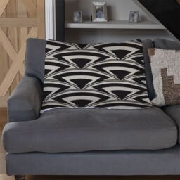 Benjamin Tate Design Geometric Arches Blanket in Natural - Size: 120 cm x 150 cm - thumbnail 2