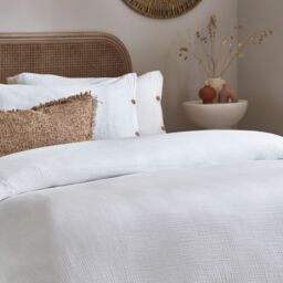 Yard Lark 100% Cotton Muslin Duvet Cover Set in White - Size: King - thumbnail 2