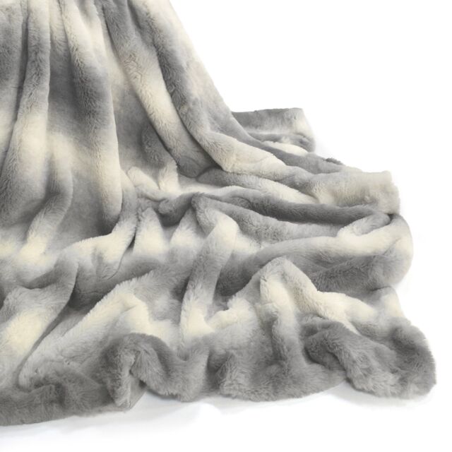 Velosso Luxury Faux Rabbit Fur Throw - Cosy Blanket with Animal Print Texture in Grey - Size: 125 cm x 150 cm