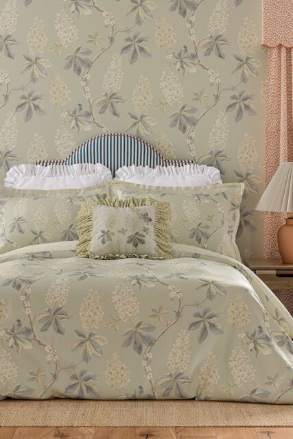 Sanderson 'Chestnut Tree' Cotton Duvet Cover Set in Grey - Size: Single - image 1