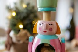 KitchenCraft The Nutcracker Collection Wooden Female Nutcracker in Black - thumbnail 5
