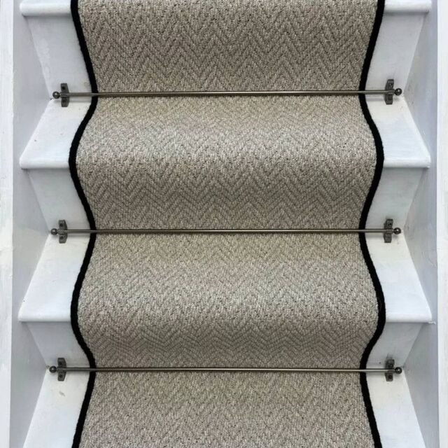 RainbowHome Andes Stair Runner With 100% Pure Wool Edge in Grey - Size: 15 cm x 20 cm - image 1