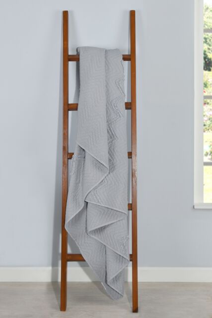 Smart Living Luxurious Zig-Zag Polyester Bedspread - Soft, Stylish, & Durable in Grey - Size: Double - image 1