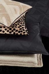Nalu Nicole Scherzinger 'Kalama' Cotton Jacquard Duvet Cover in Black - Size: Double - thumbnail 5