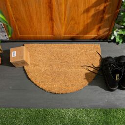 Nicola Spring Half Moon Coir Door Mat Set - 60 x 40cm - Embossed in Brown - Size: 40 cm x 60 cm - thumbnail 5