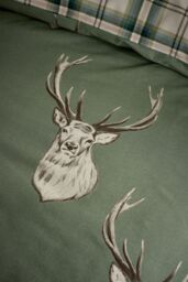 Catherine Lansfield 'Stag Check' Reversible Duvet Cover Set in Light Green - Size: Single - thumbnail 4