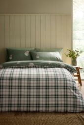 Catherine Lansfield 'Stag Check' Reversible Duvet Cover Set in Light Green - Size: Single - thumbnail 2