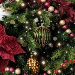 Melody Maison Set Of 2 Green Glitter Striped Reeded Hanging Baubles - 8cm - thumbnail 6